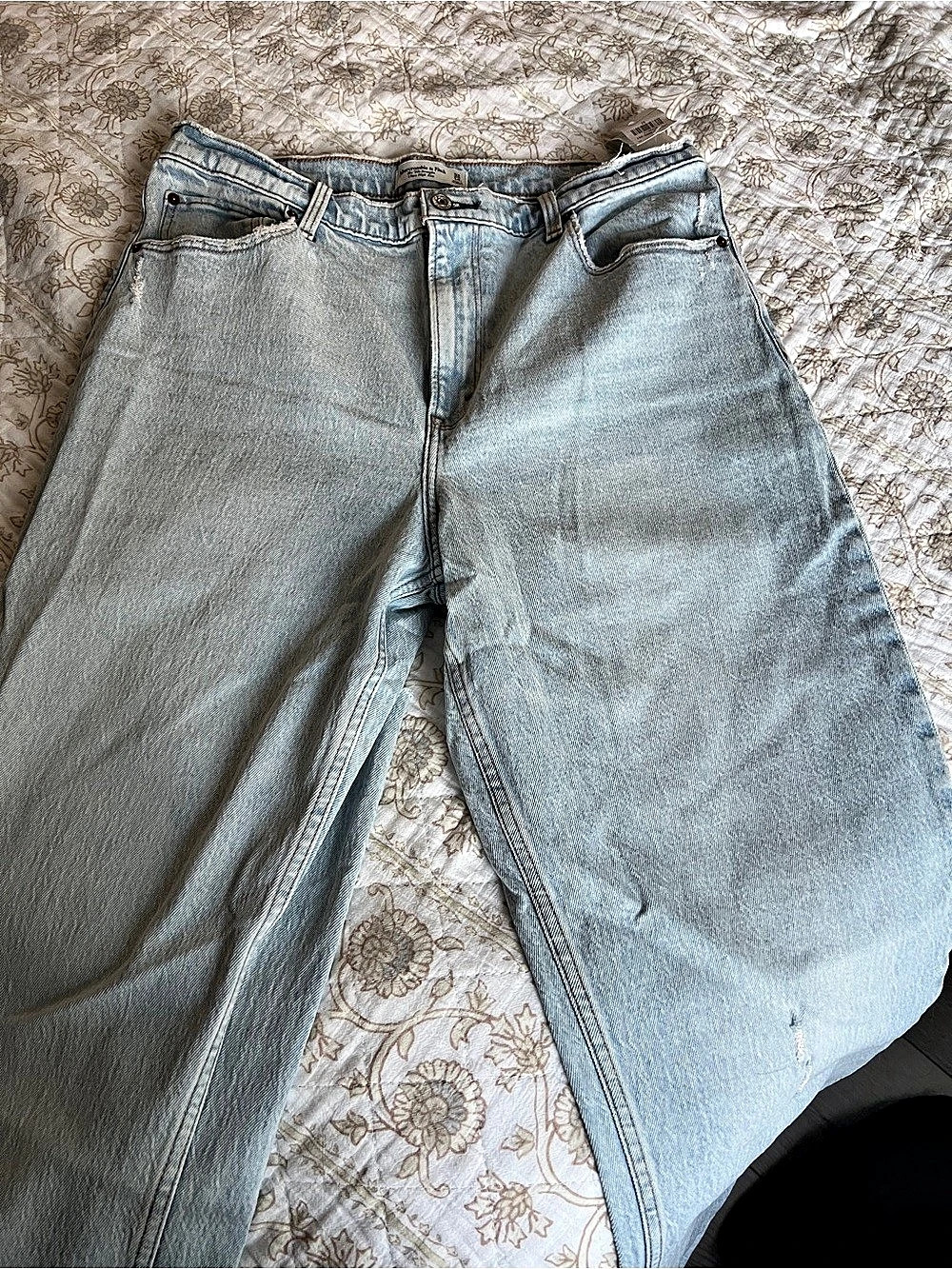 Abercrombie & Fitch The '90s Straight Ultra High Rise Jeans Blue Waist 32 (14R)